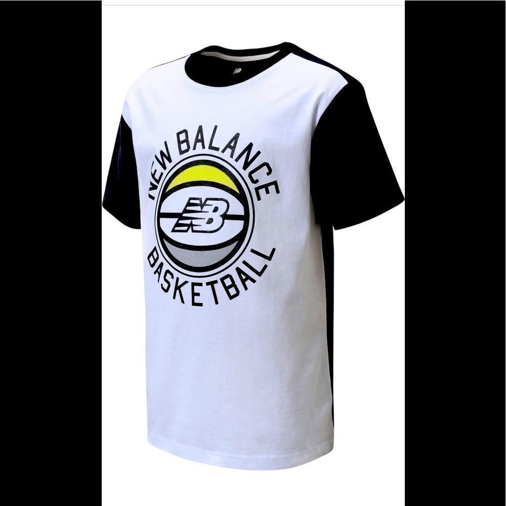 New balance Boys graphic logo print crew neck T- shirt size 8, NWT